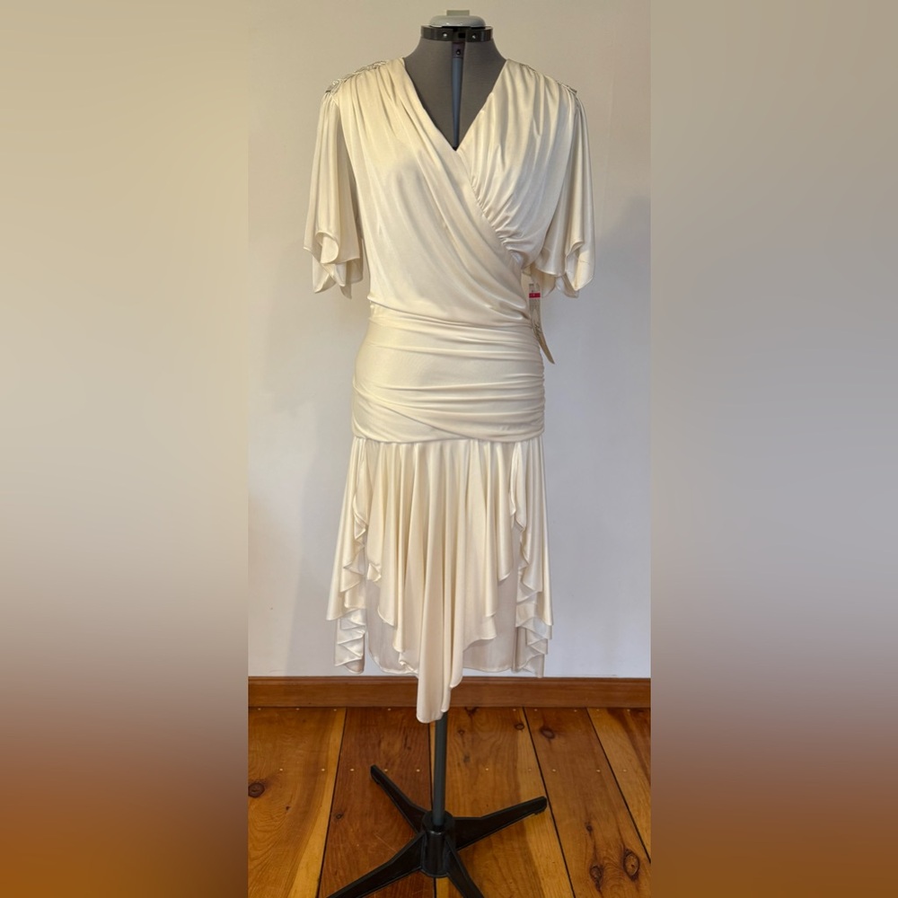 Elegant Cream Women's Dress
